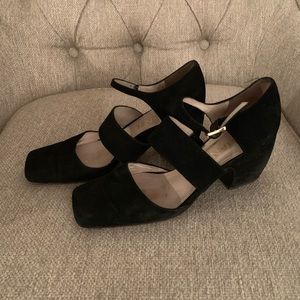 Chanel suede heels size 37